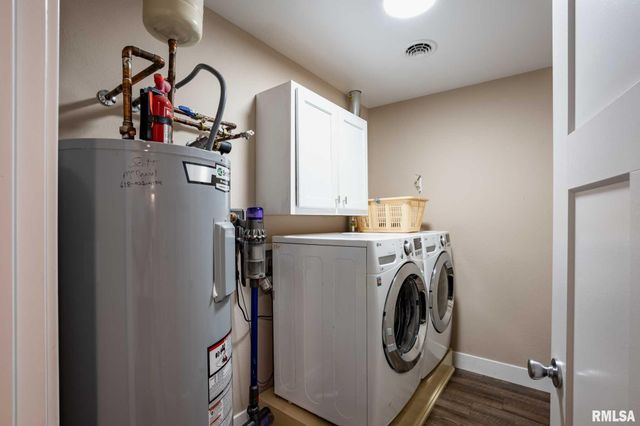 1205 WILDFLOWER Lane, Herrin, IL 62948