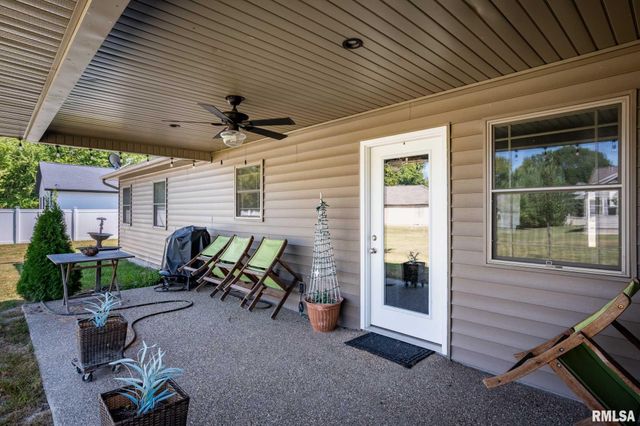 1205 WILDFLOWER Lane, Herrin, IL 62948