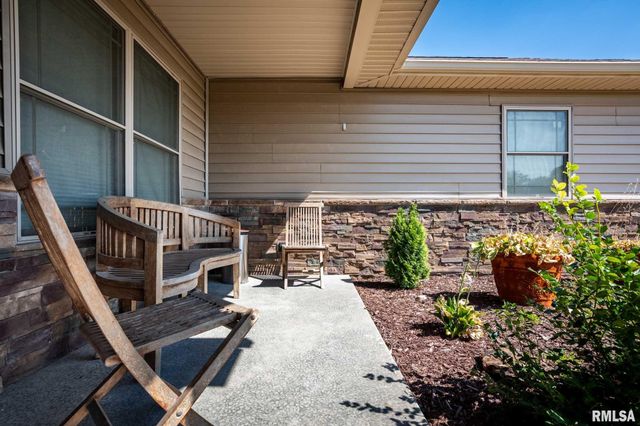 1205 WILDFLOWER Lane, Herrin, IL 62948