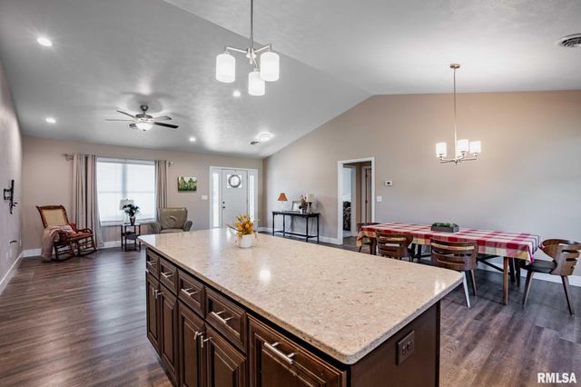 1205 WILDFLOWER Lane, Herrin, IL 62948