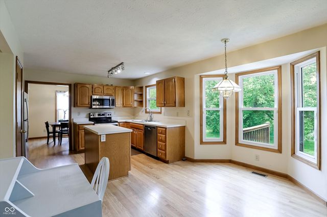 10341 Blue Fin Drive, Indianapolis, IN 46256