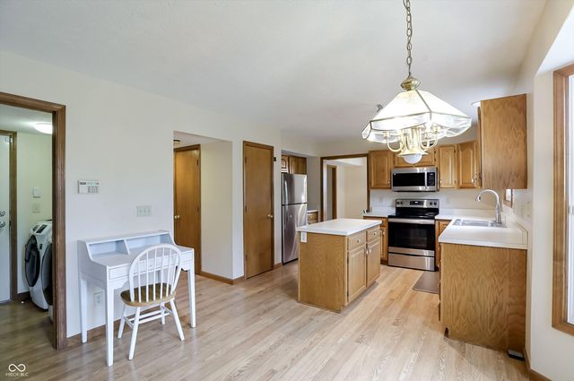 10341 Blue Fin Drive, Indianapolis, IN 46256