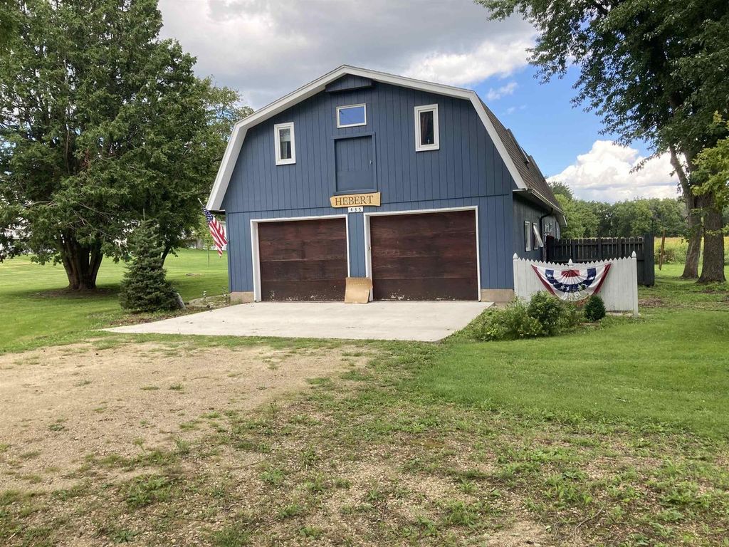 435 S Main Street, Fall River, WI 53932