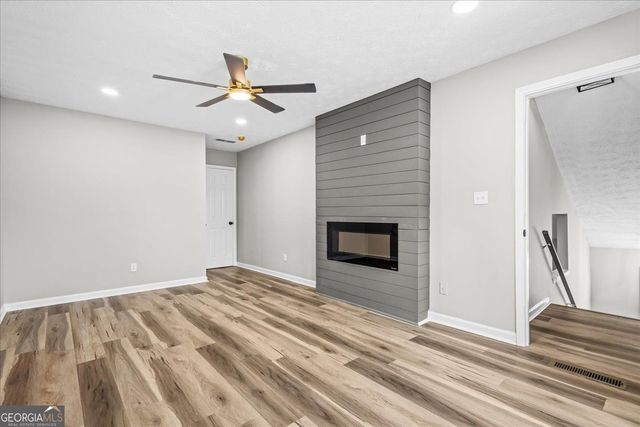 9462 Cypress Lane, Jonesboro, GA 30238
