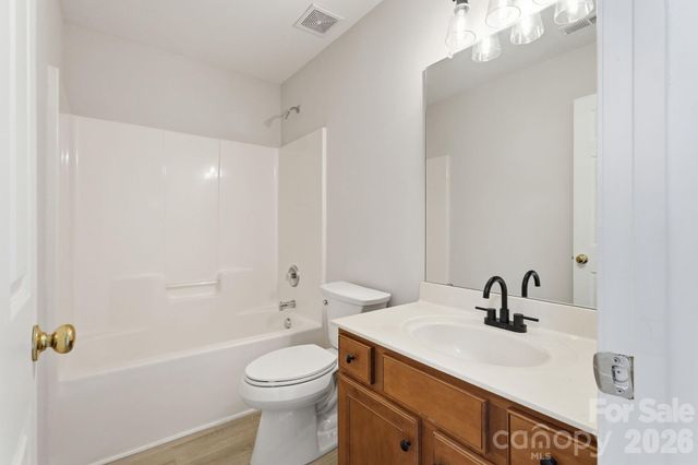10486 Stokeshill Court, Pineville, NC 28134