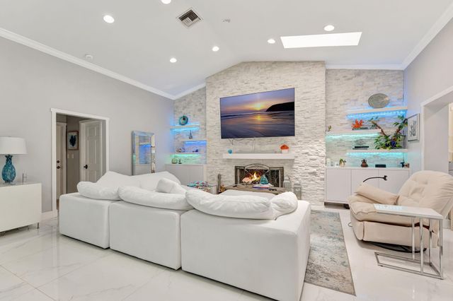 8140 NW 51st Place, Coral Springs, FL 33067