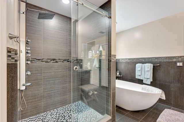 8140 NW 51st Place, Coral Springs, FL 33067