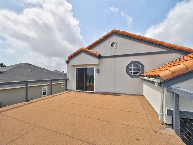 13701 Suntan Ave, Corpus Christi, TX 78418
