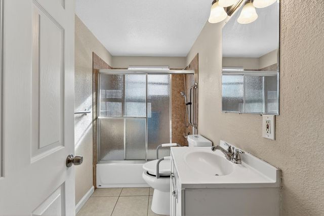 2014 Polk Way, Stockton, CA 95207