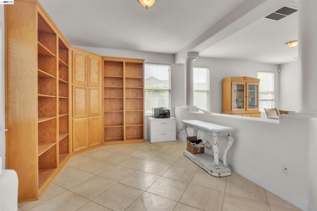 47 E Country Club Dr, Brentwood, CA 94513
