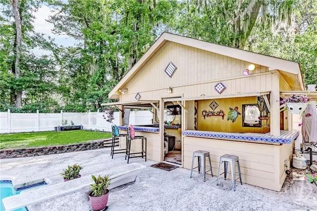 5020 Laroche Avenue, Savannah, GA 31406