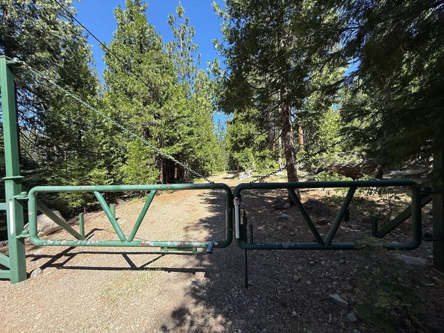 13560 Serpentine Way, Nevada City, CA 95959