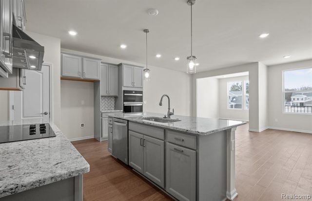 4040 Nottingham Circle, Clarkston, MI 48346