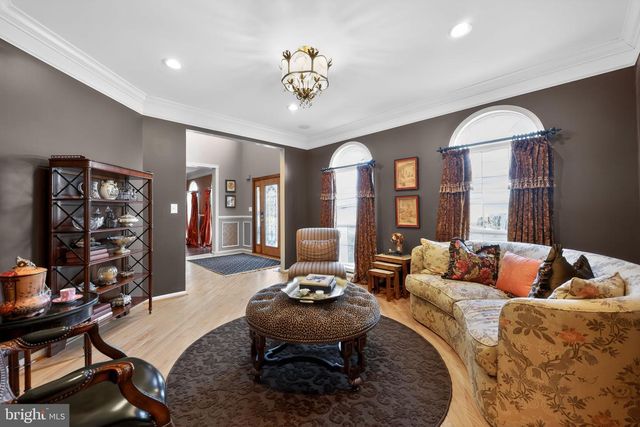 7 MAISON PL, Voorhees, NJ 08043