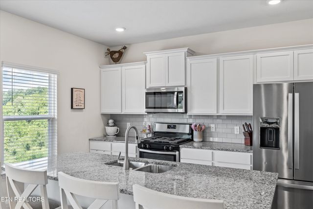 6085 Bayonet Lane, Knoxville, TN 37920