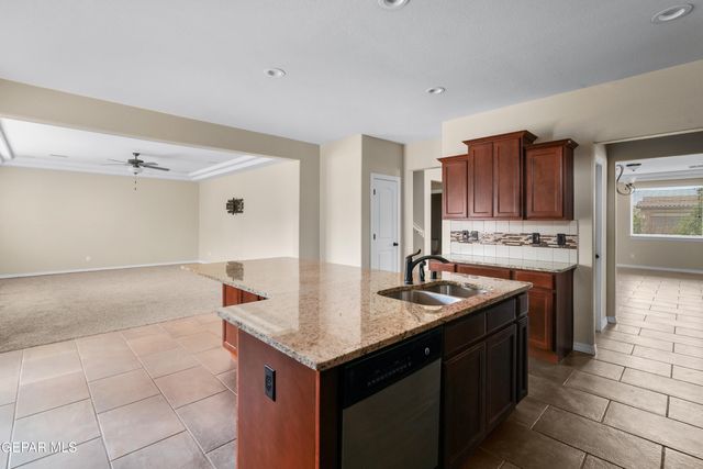 14940 TIM HARDAWAY, El Paso, TX 79938