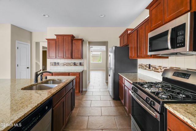 14940 TIM HARDAWAY, El Paso, TX 79938