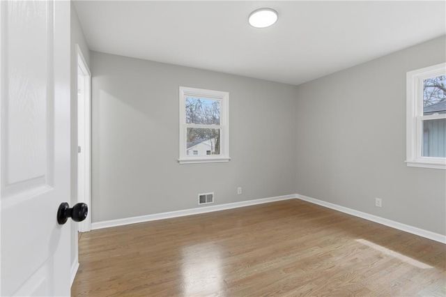 13413 Lowell Avenue, Grandview, MO 64030