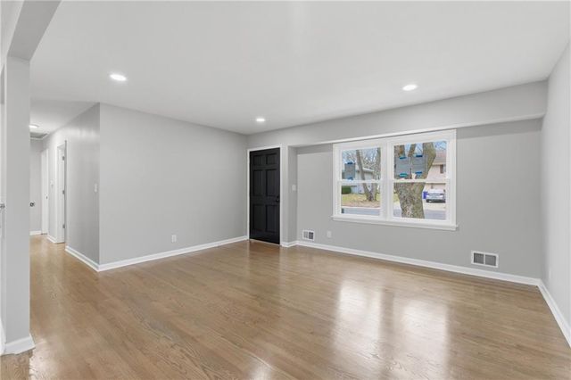 13413 Lowell Avenue, Grandview, MO 64030