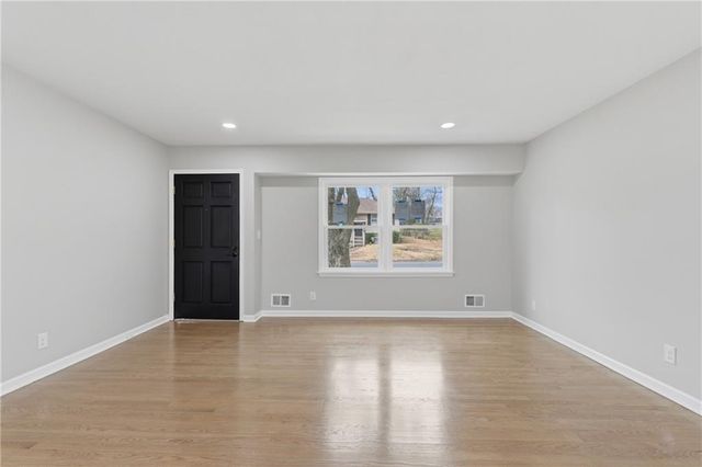 13413 Lowell Avenue, Grandview, MO 64030