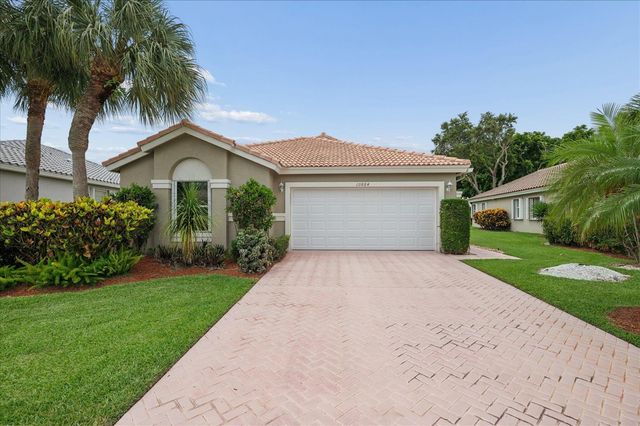 10884 Royal Caribbean Circle, Boynton Beach, FL 33437