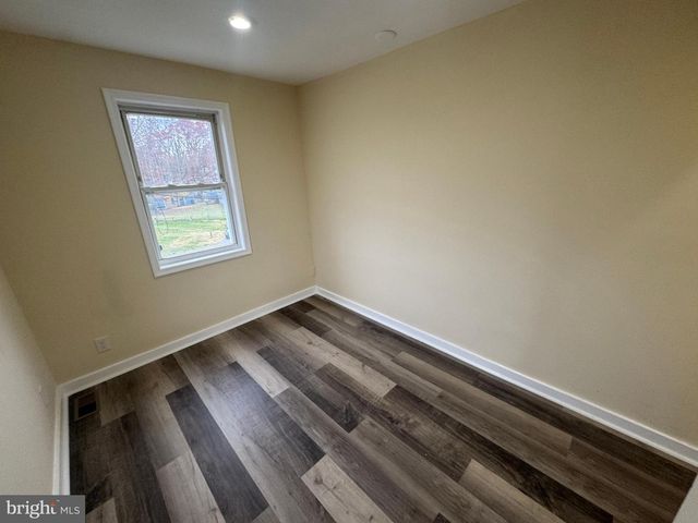 7445 EDSWORTH RD, Baltimore, MD 21222