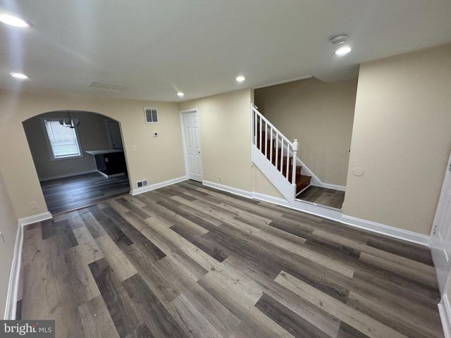 7445 EDSWORTH RD, Baltimore, MD 21222