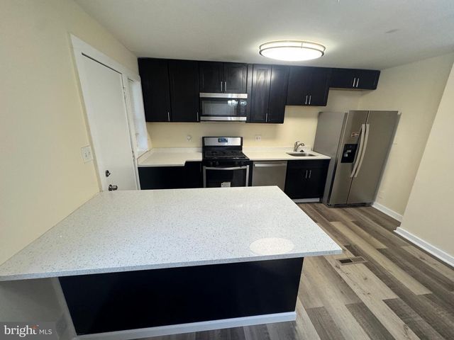 7445 EDSWORTH RD, Baltimore, MD 21222