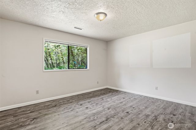 671 Ragland Road, Longview, WA 98632