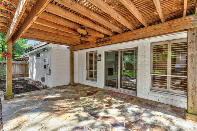 2 Muskmallow Court, The Woodlands, TX 77380