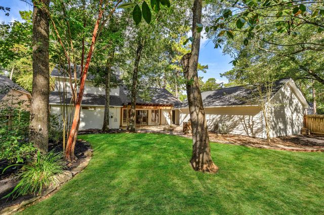 2 Muskmallow Court, The Woodlands, TX 77380