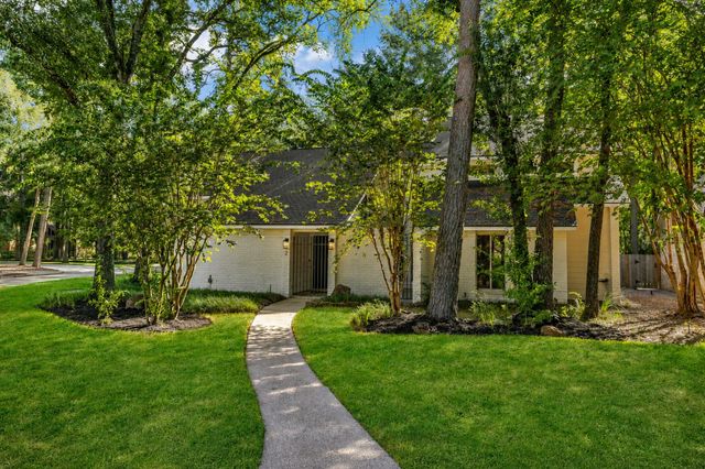 2 Muskmallow Court, The Woodlands, TX 77380