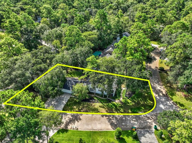 2 Muskmallow Court, The Woodlands, TX 77380