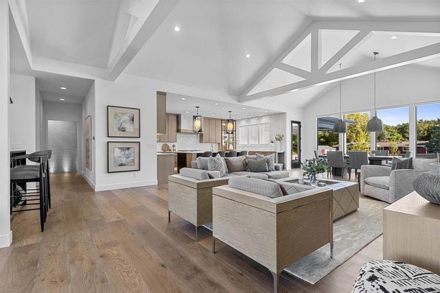 2448 RIDDLE COURT, De Pere, WI 54115