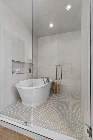 2448 RIDDLE COURT, De Pere, WI 54115