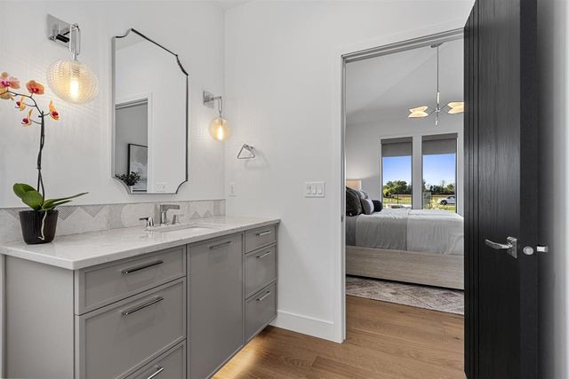 2448 RIDDLE COURT, De Pere, WI 54115