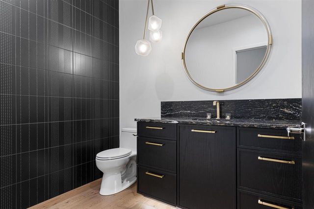 2448 RIDDLE COURT, De Pere, WI 54115