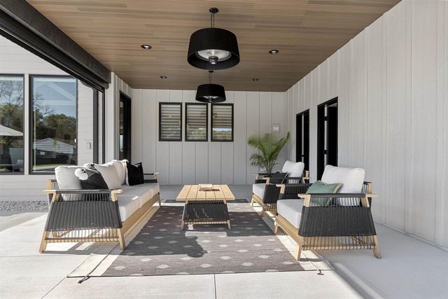 2448 RIDDLE COURT, De Pere, WI 54115