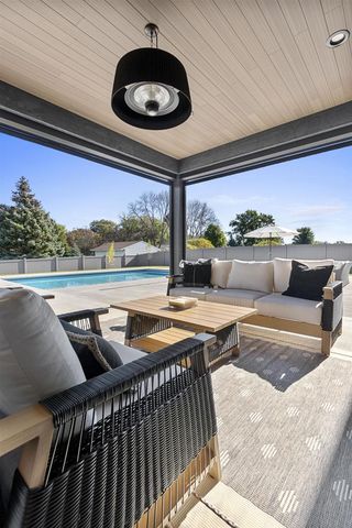 2448 RIDDLE COURT, De Pere, WI 54115