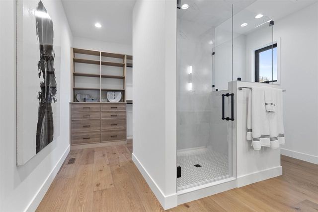 2448 RIDDLE COURT, De Pere, WI 54115