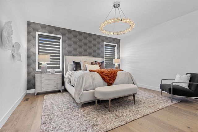 2448 RIDDLE COURT, De Pere, WI 54115