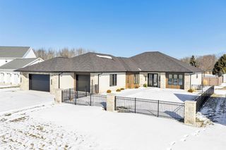 2448 RIDDLE COURT, De Pere, WI 54115