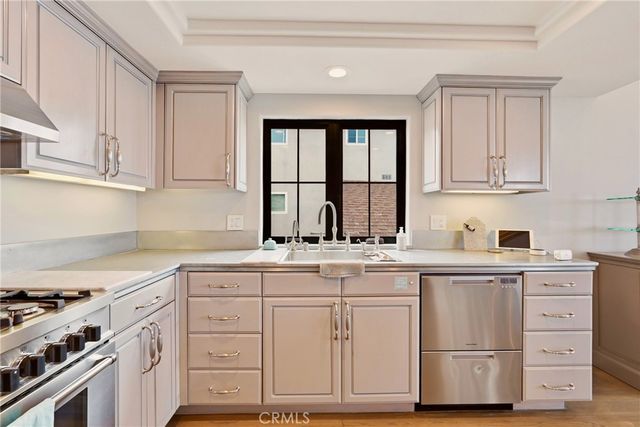 2650 Hermosa Avenue, Hermosa Beach, CA 90254