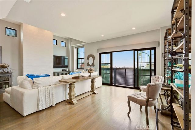 2650 Hermosa Avenue, Hermosa Beach, CA 90254