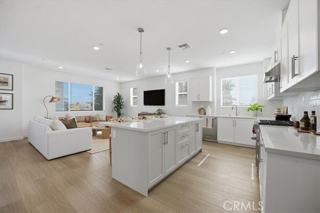 2380 Haley Point Drive 104, Ventura, CA 93003