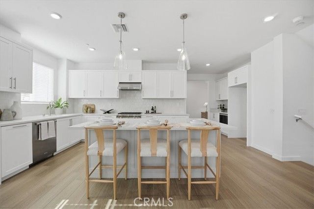 2380 Haley Point Drive 104, Ventura, CA 93003