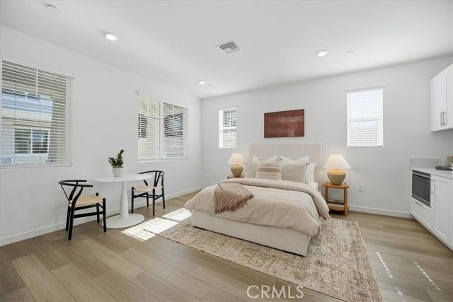 2380 Haley Point Drive 104, Ventura, CA 93003