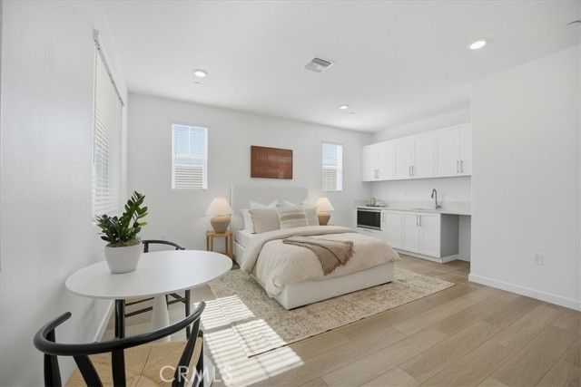 2380 Haley Point Drive 104, Ventura, CA 93003