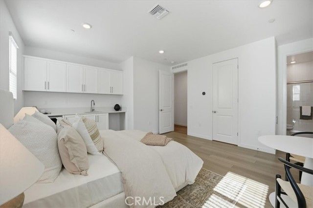 2380 Haley Point Drive 104, Ventura, CA 93003