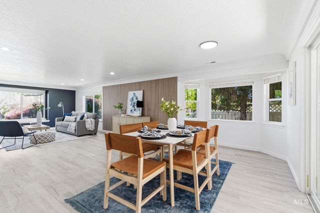 2425 S Morning Sun Crt, Nampa, ID 83686